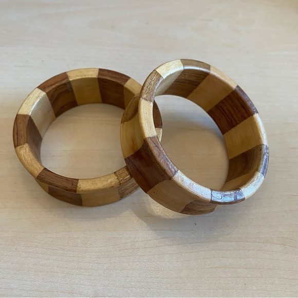 Two Tone Wooden Bangle Set 2pc - Picture 5 of 11